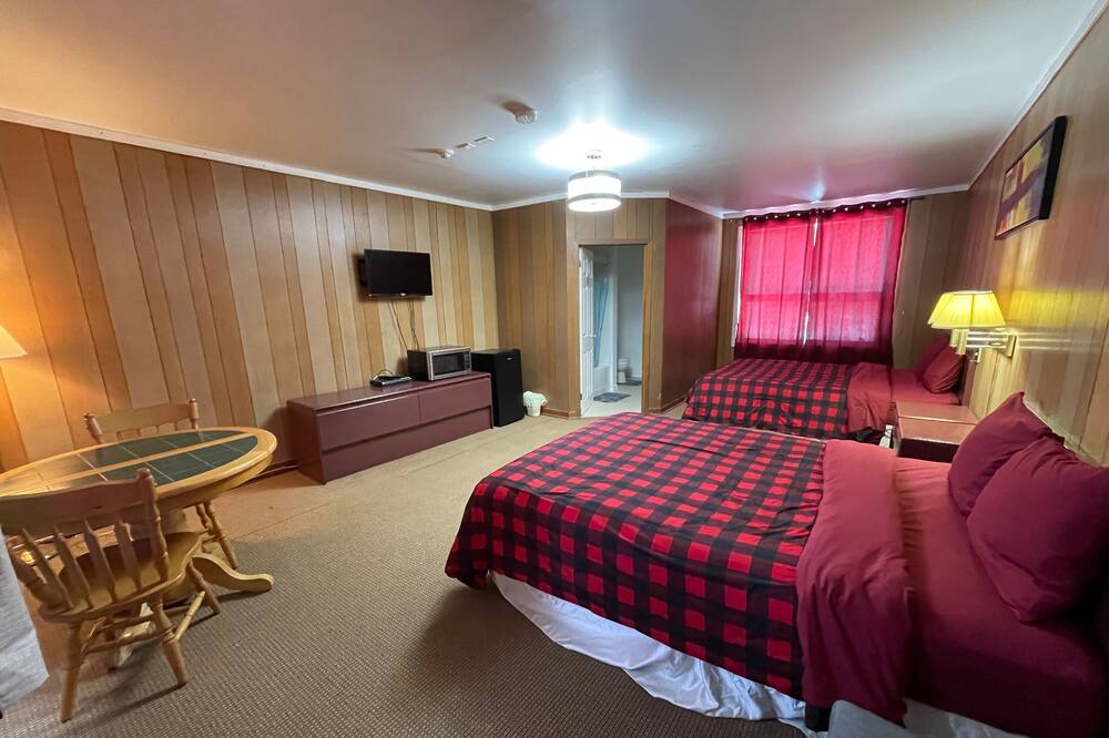 Photo of Bedroom in Gravenhurst