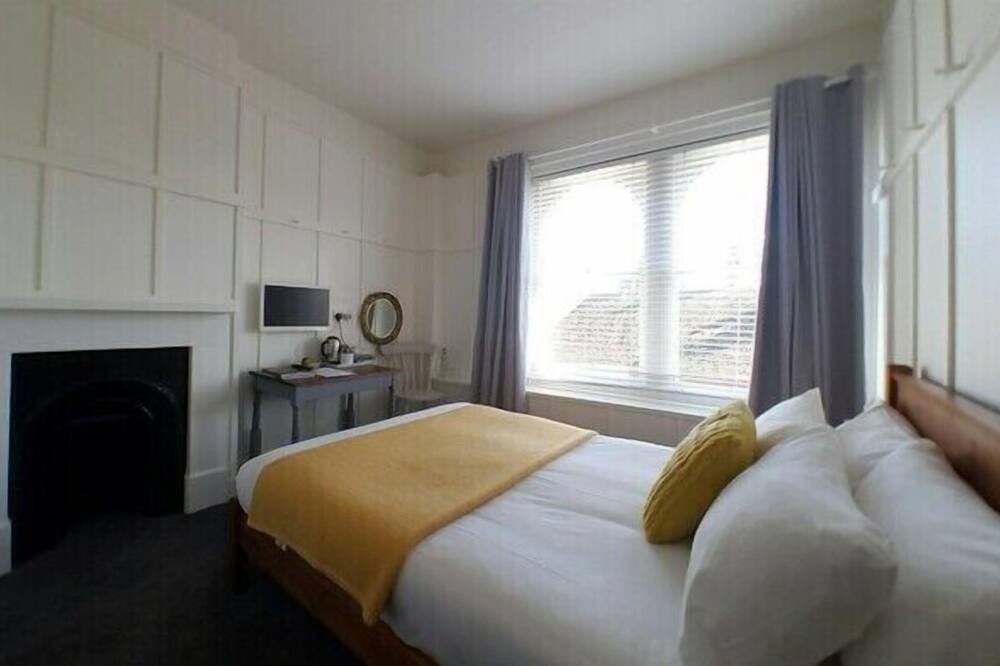 Photo of Others in Wye