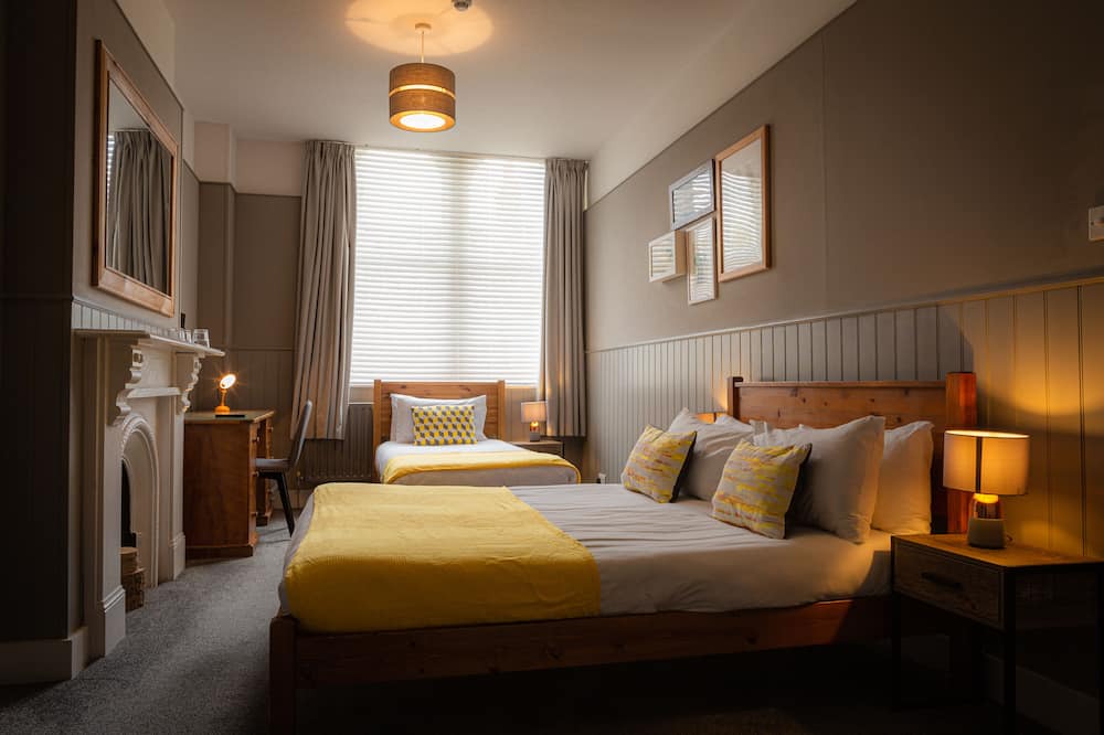 Photo of Others in Wye