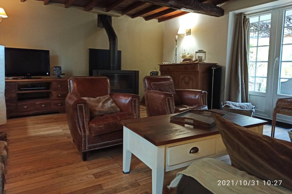 Photo of Livingroom in Tigny-Noyelle