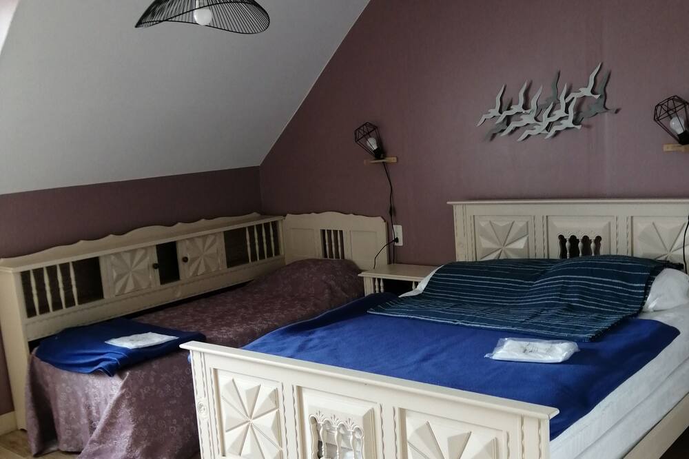 Photo of Bedroom in Lanhelin