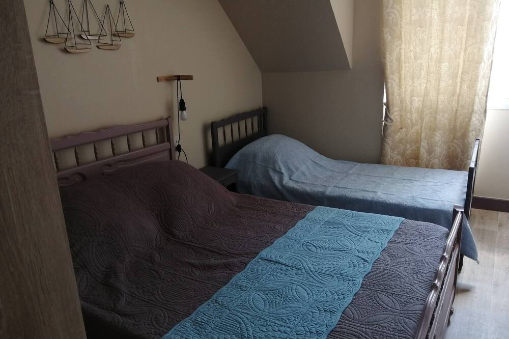 Photo of Bedroom in Lanhelin