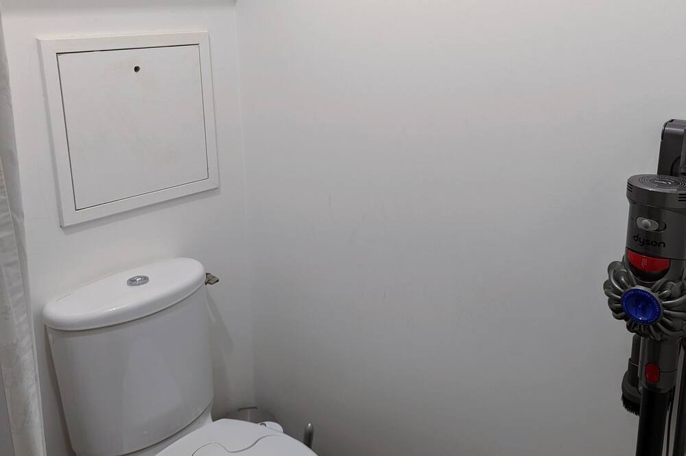 Photo of Bathroom in Colombes