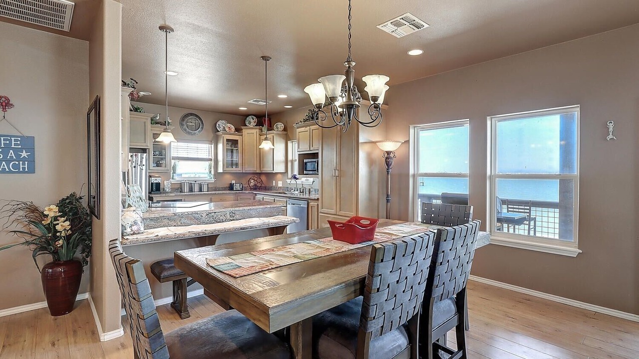 Photo of Kitchen in Taft