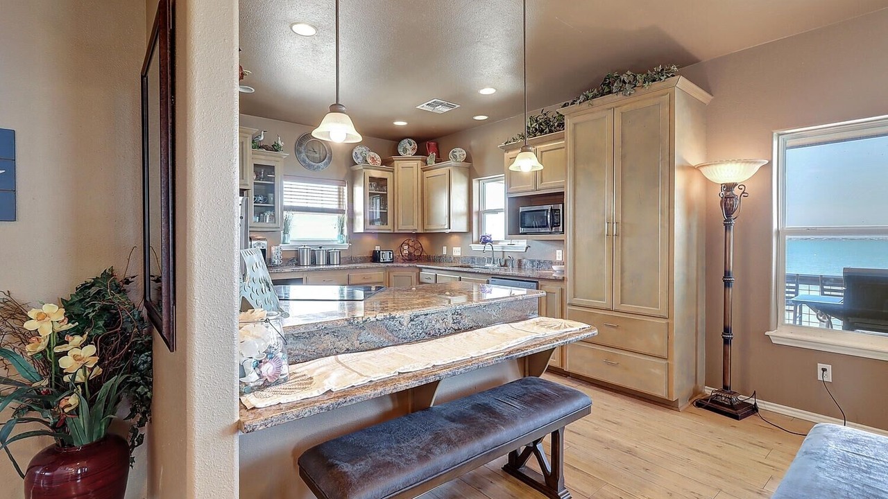 Photo of Kitchen in Taft