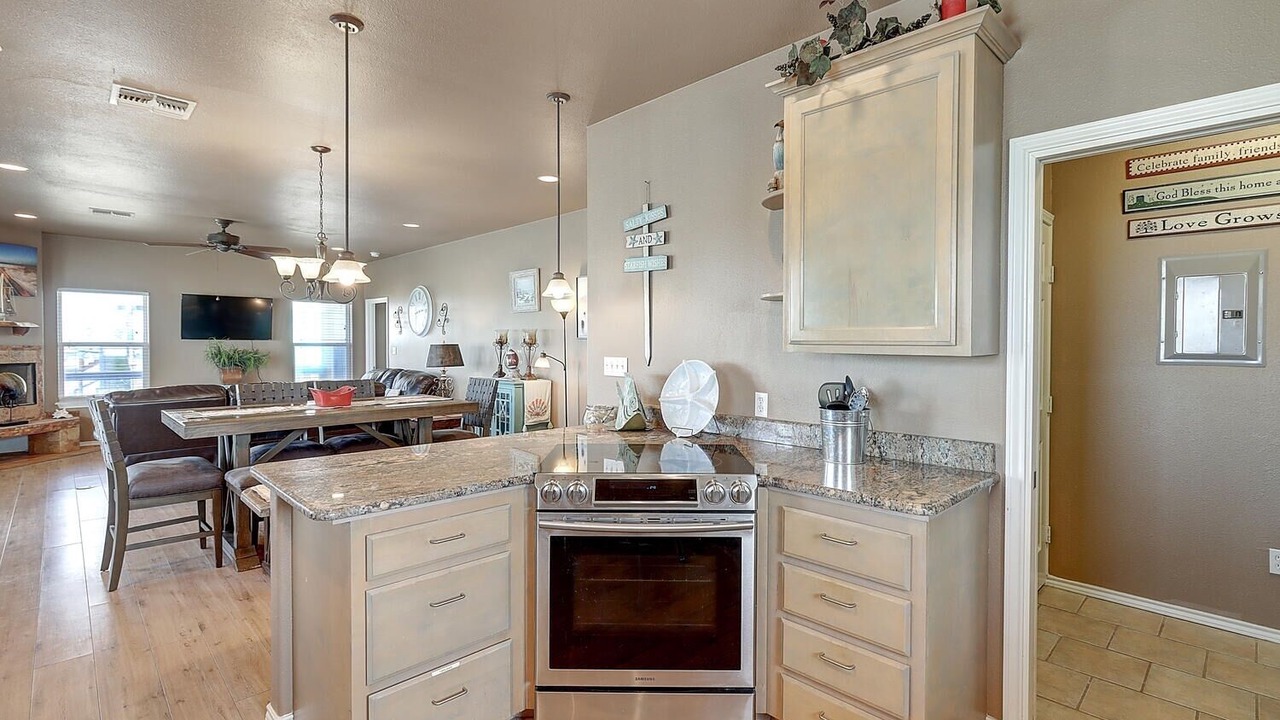 Photo of Kitchen in Taft