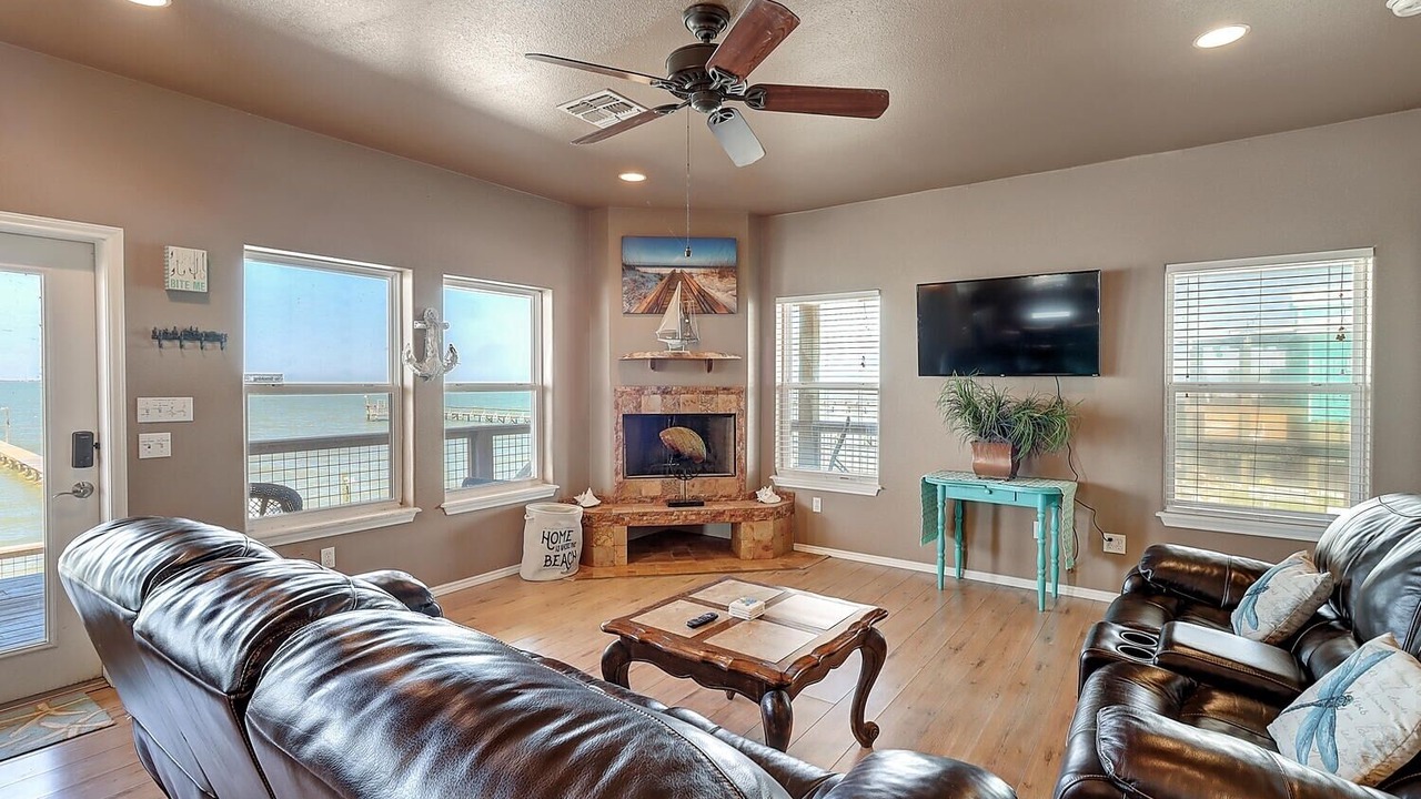 Photo of Bedroom in Taft