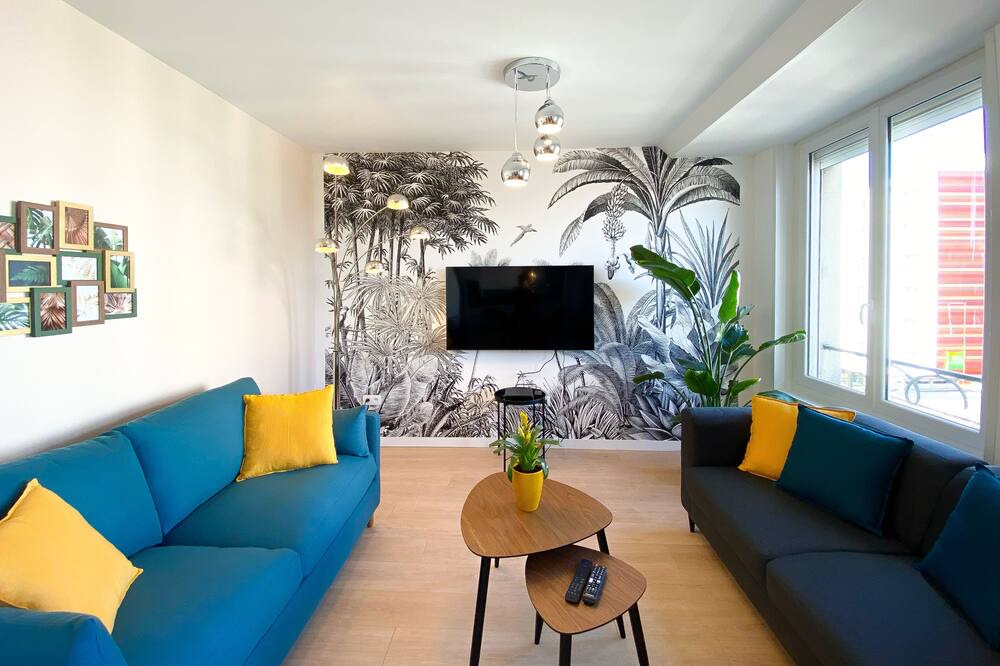 Photo of Livingroom in Centre Ville