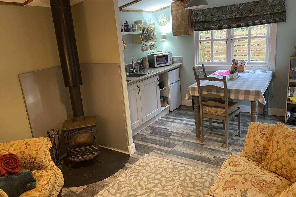 Photo of Kitchen in Crawley Down