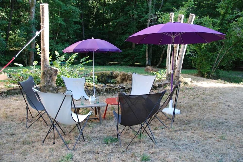 Photo of Outdoor in Chantelle