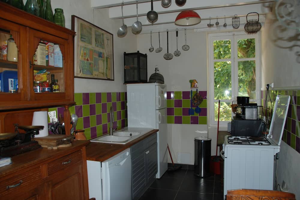 Photo of Kitchen in Chantelle