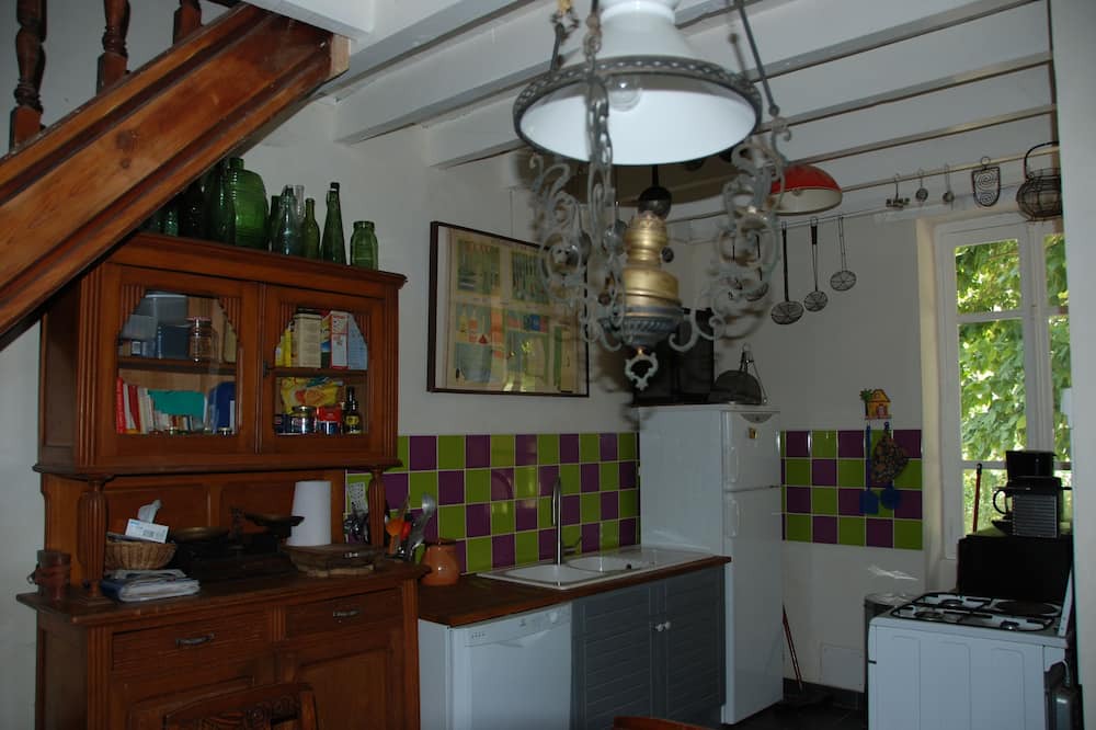Photo of Kitchen in Chantelle