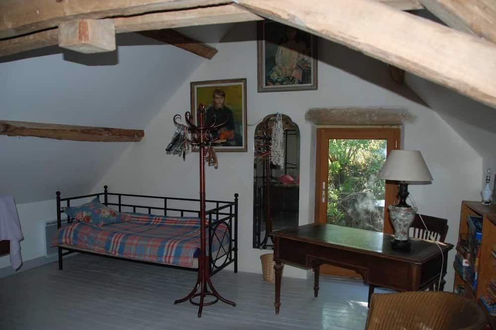 Photo of Bedroom in Chantelle