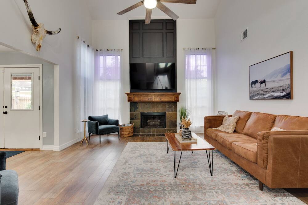 Photo of Livingroom in Spring
