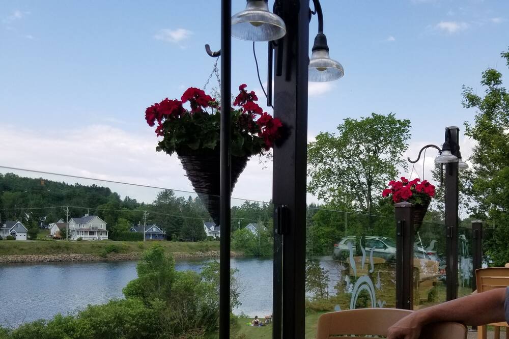 Photo of Patio Balcony in Fossambault-sur-le-Lac