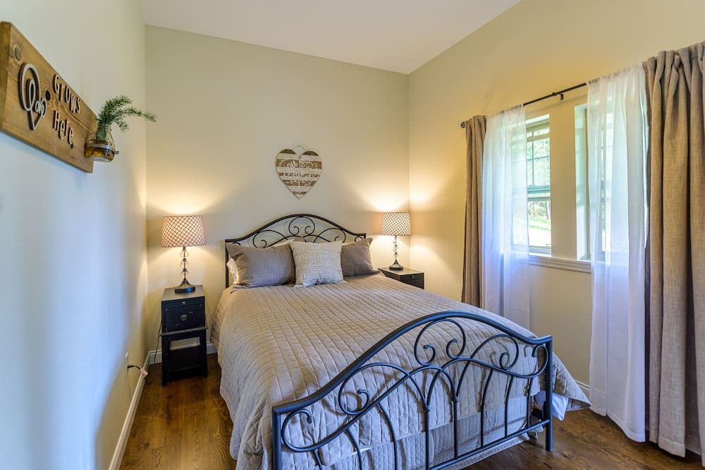 Photo of Bedroom in Superior