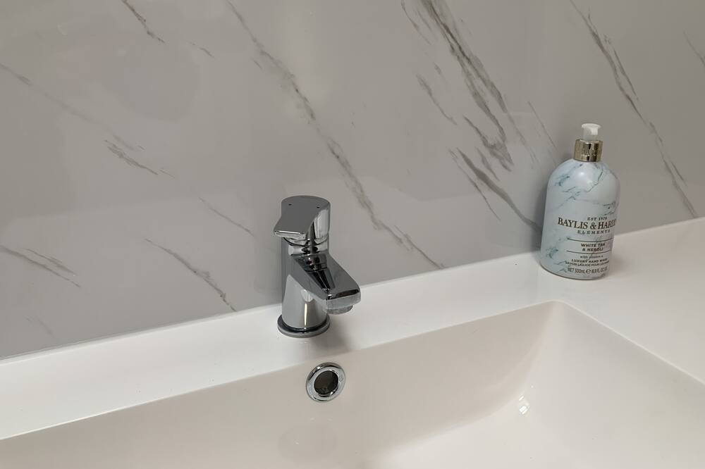 Photo of Bathroom in Lulsgate Bottom