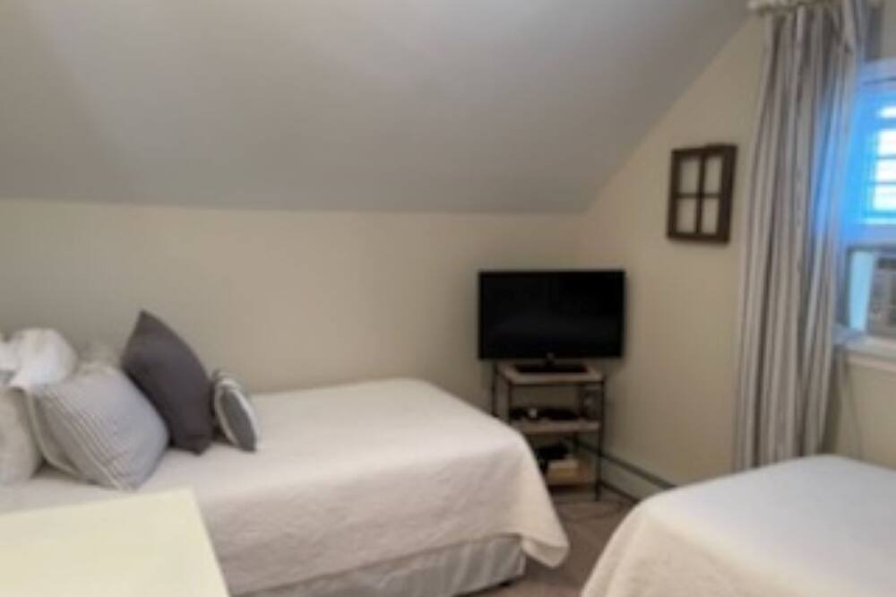 Photo of Bedroom in Chautauqua