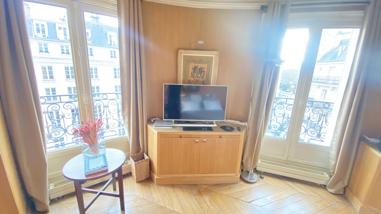 Photo of Others in Saint-Germain-des-Pres
