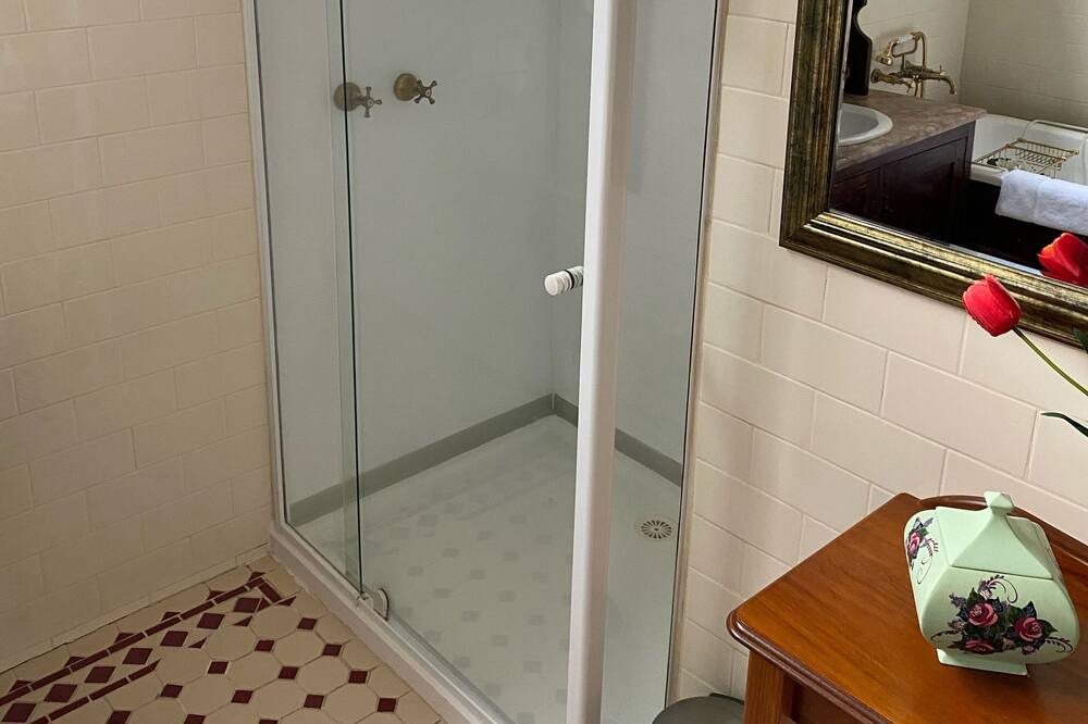 Photo of Bathroom in Kilmore