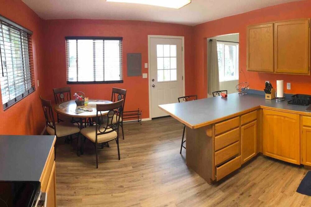 Photo of Kitchen in Bayview