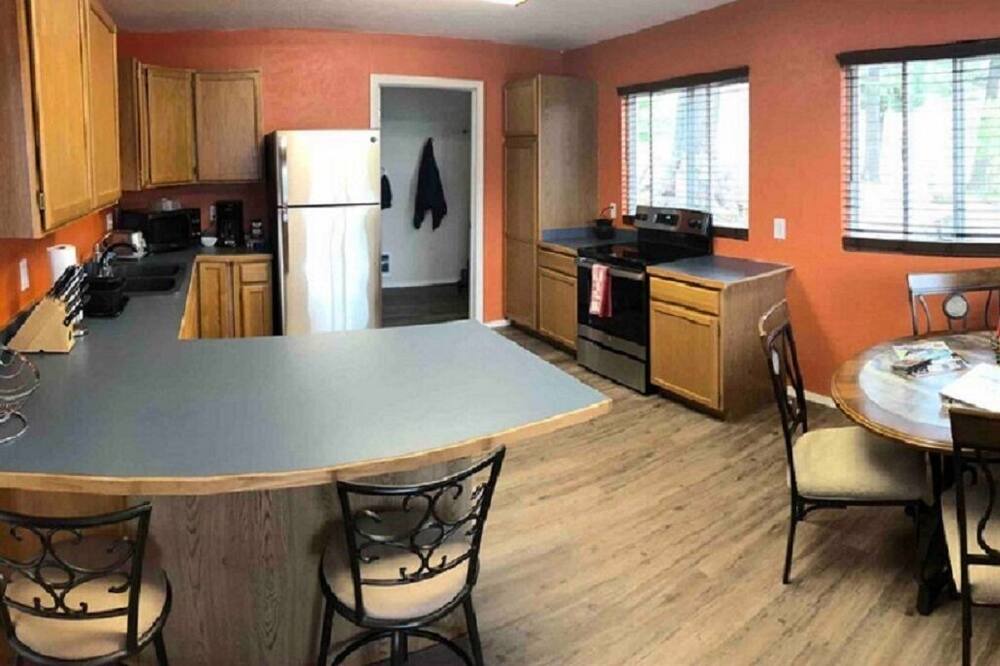 Photo of Kitchen in Bayview
