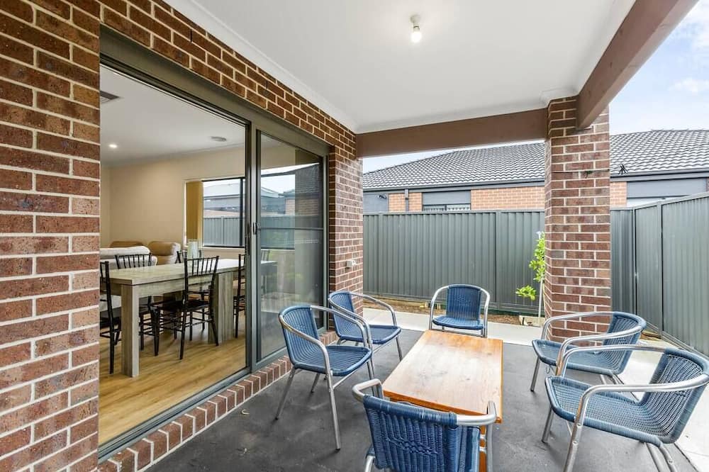 Photo of Others in Lara