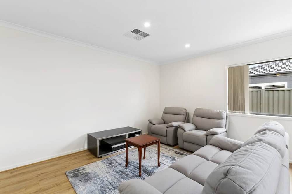 Photo of Others in Lara