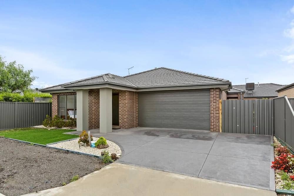 Photo of Others in Lara