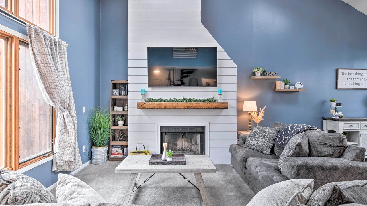 Photo of Livingroom in Vernon