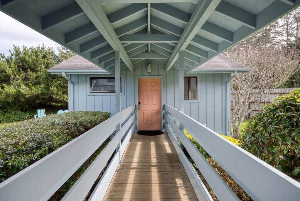 Photo of Outdoor in Coos Bay