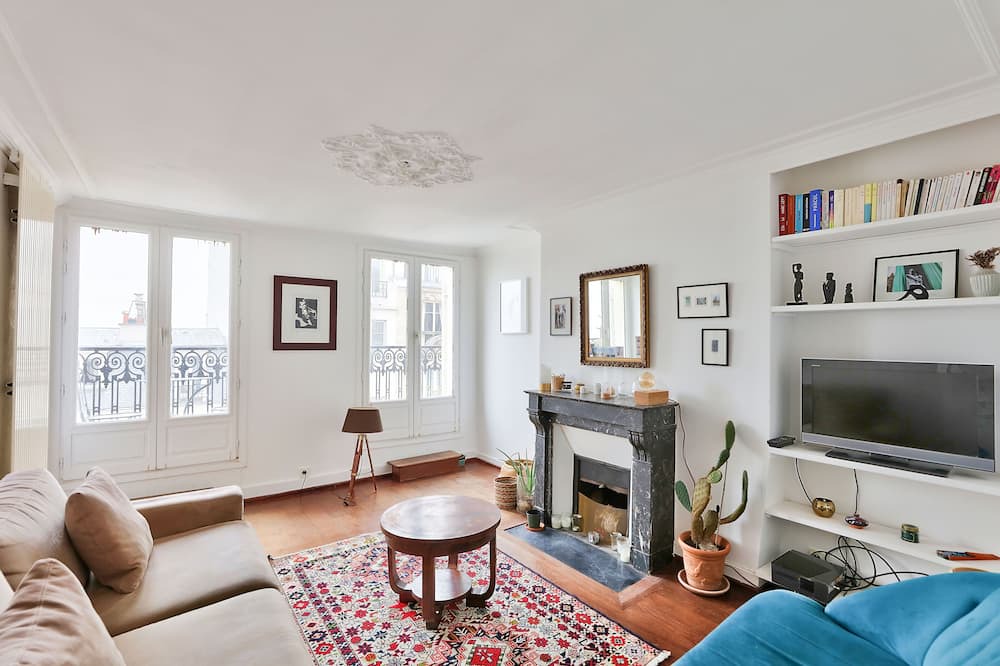 Photo of Livingroom in Montmartre