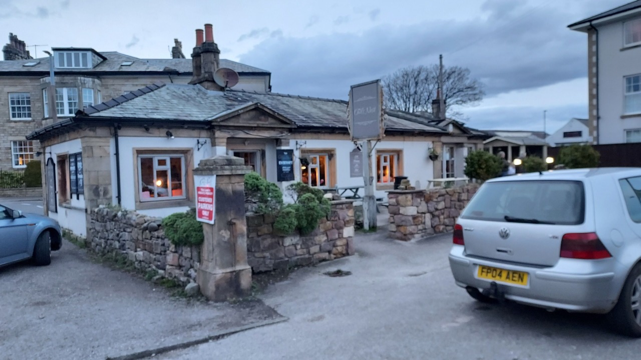 Photo of Outdoor in Bare