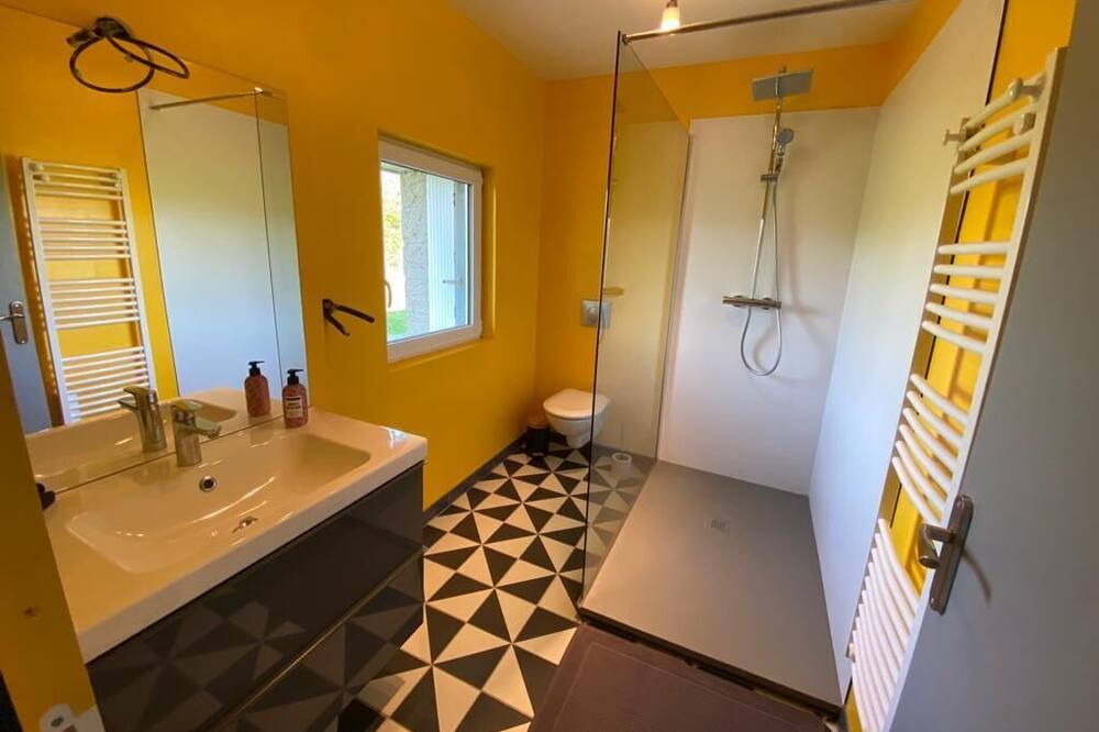Photo of Bathroom in Le Luot