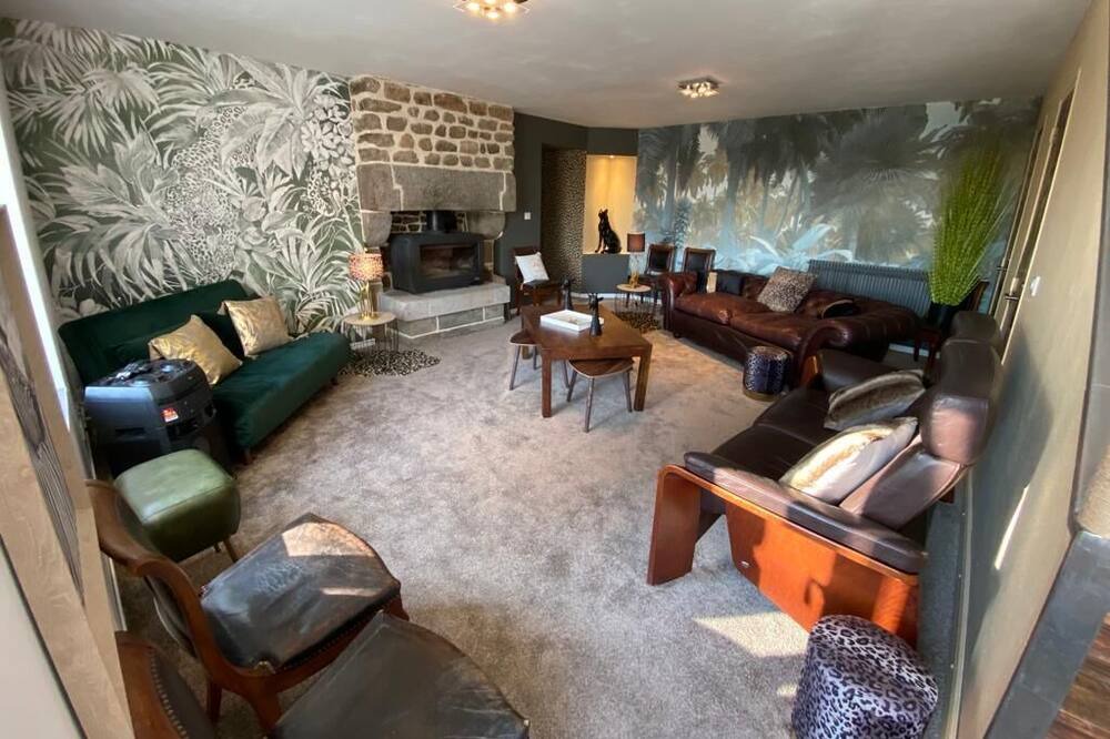 Photo of Livingroom in Le Luot