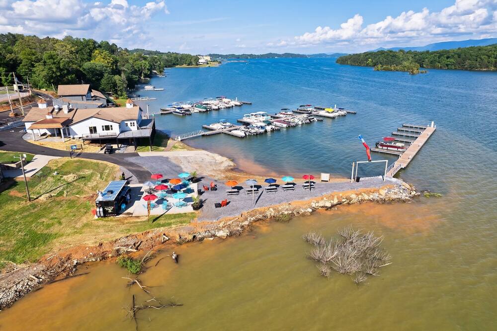 Photo of Outdoor in Dandridge