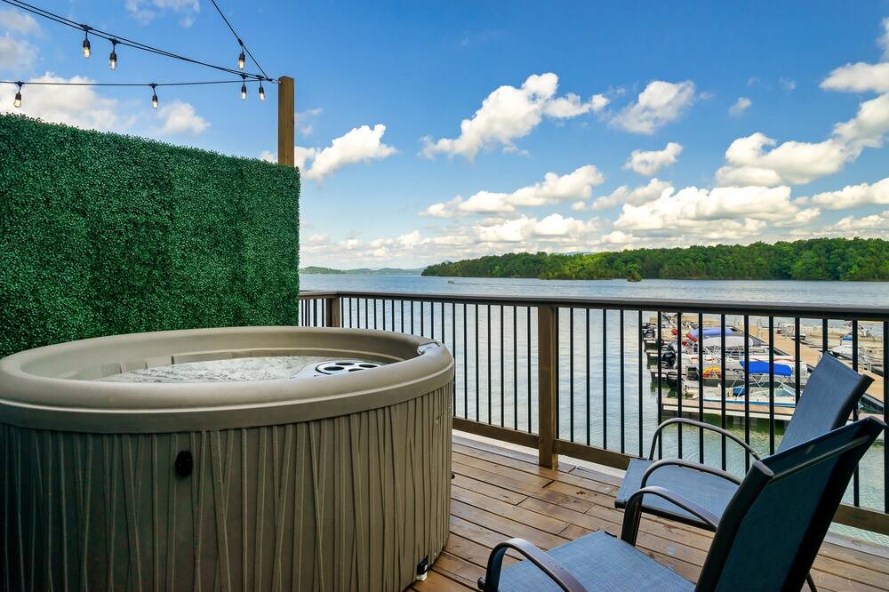 Photo of Patio Balcony in Dandridge