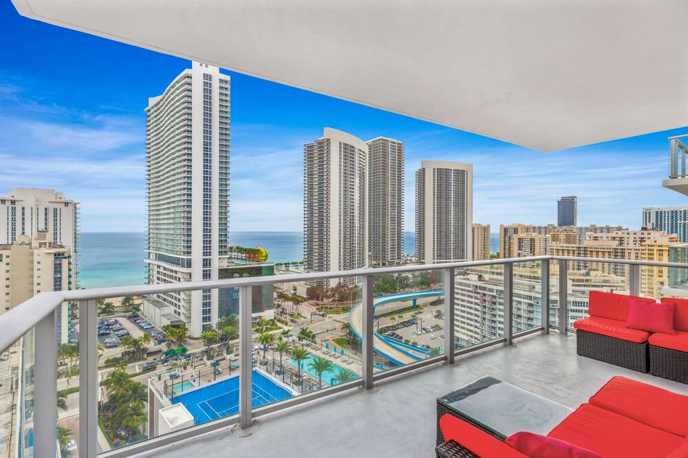 Photo of Patio Balcony in Hallandale Beach