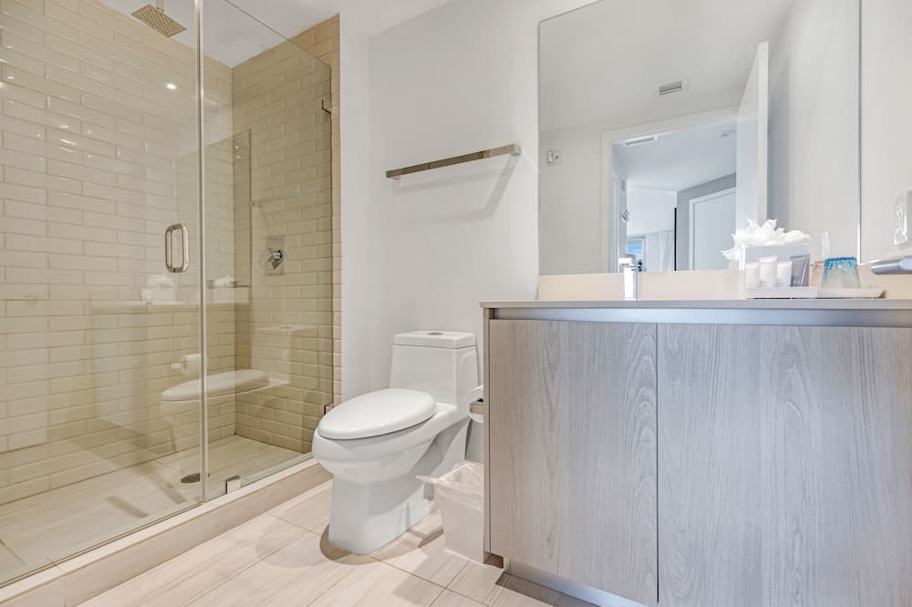 Photo of Bathroom in Hallandale Beach