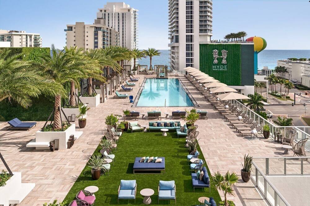 Photo of Outdoor in Hallandale Beach