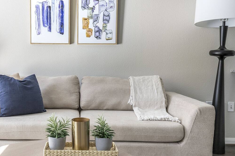 Photo of Livingroom in Stone Oak