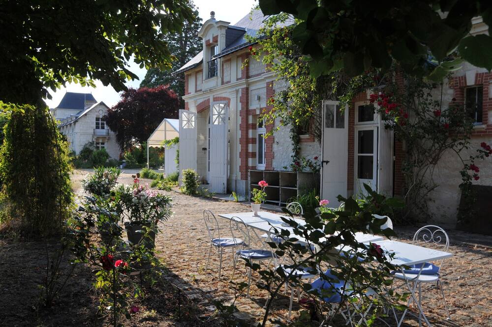 Photo of Outdoor in Brain-sur-Allonnes