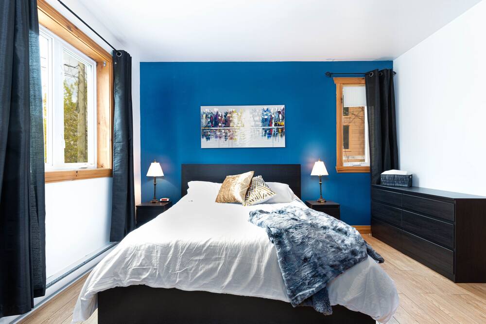 Photo of Bedroom in Baie-St-Paul