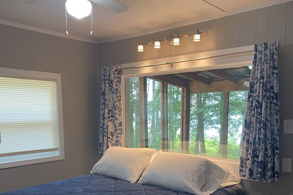 Photo of Bedroom in Martin