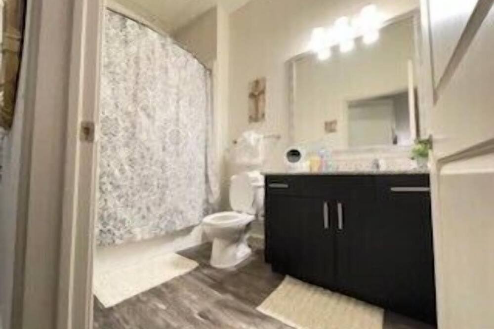 Photo of Bathroom in Cedars