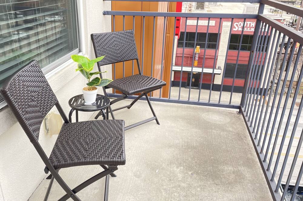 Photo of Patio Balcony in Cedars