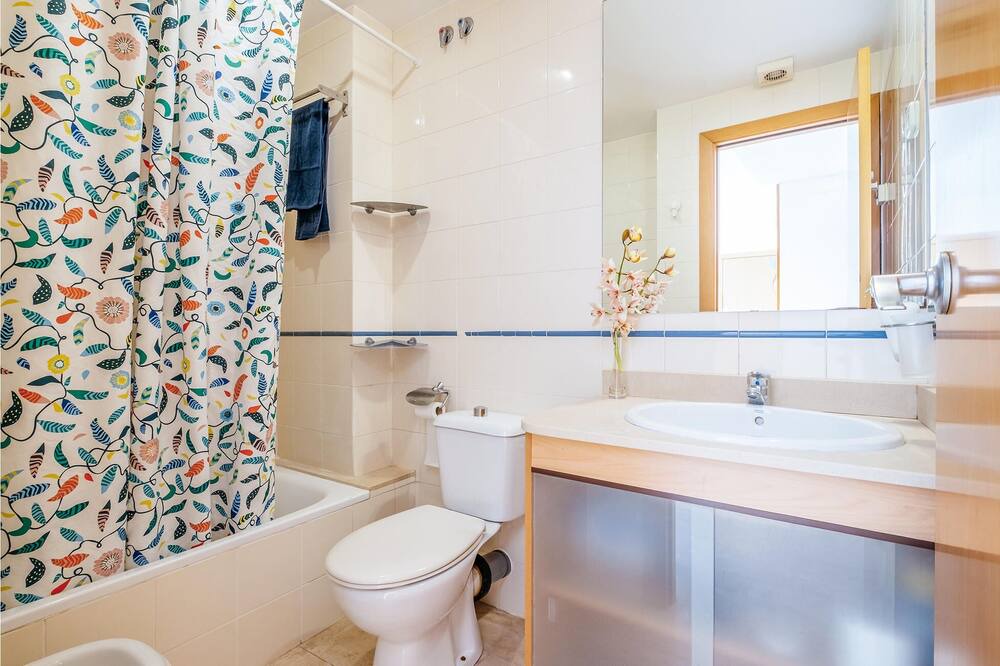 Photo of Bathroom in Montgat