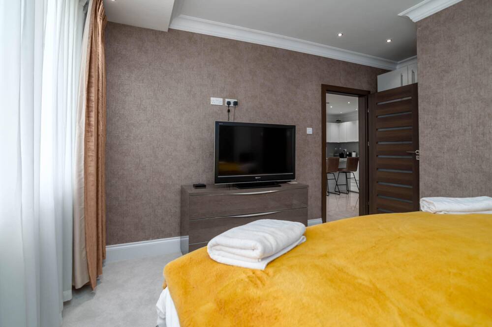 Photo of Bedroom in Hanger Hill