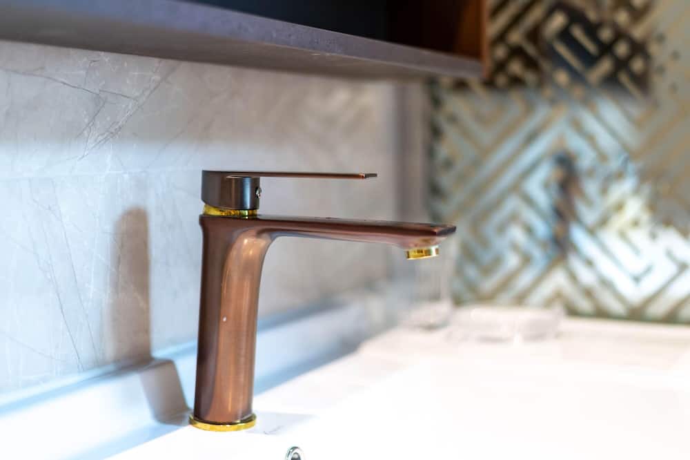 Photo of Bathroom in Hanger Hill