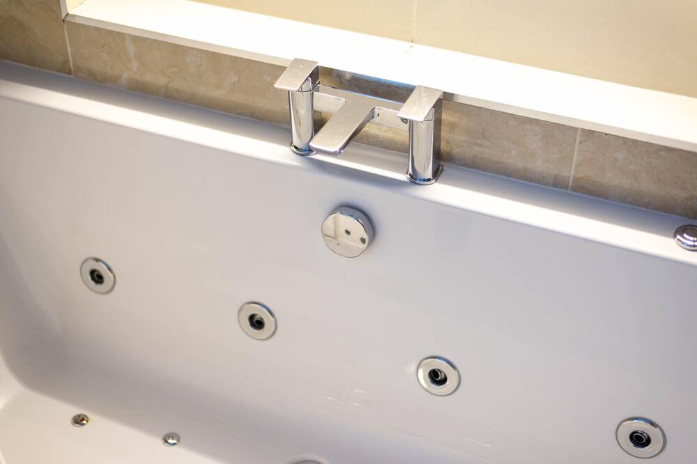 Photo of Bathroom in Hanger Hill